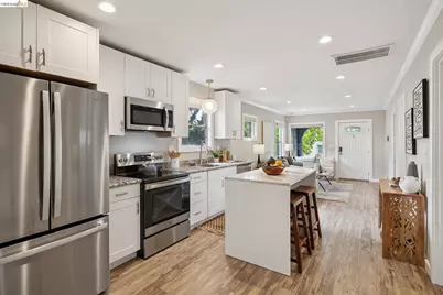 4006 Laurel Ave, Oakland, CA 94602 - Photo 10