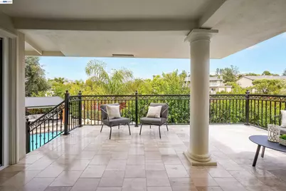 27734 Fallen Leaf Ct, Hayward, CA 94542 - Photo 14