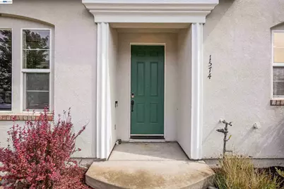 1574 Welford Cir, Hayward, CA 94544 - Photo 10