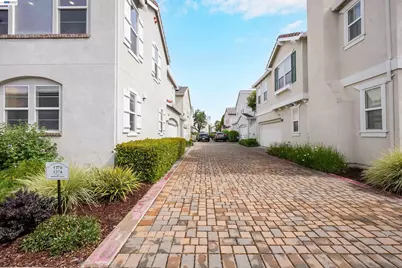 1574 Welford Cir, Hayward, CA 94544 - Photo 8