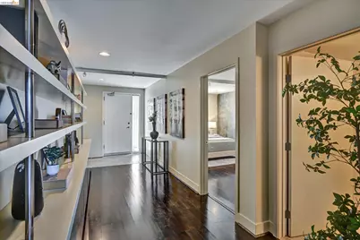 311 Oak St #Pent 9, Oakland, CA 94607 - Photo 6