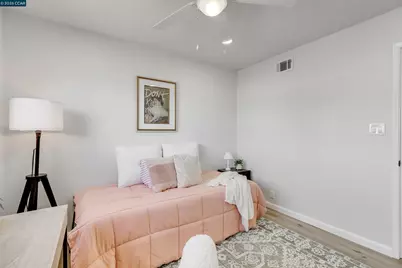 1750 Woodcrest Dr, Concord, CA 94521 - Photo 34