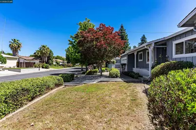 1750 Woodcrest Dr, Concord, CA 94521 - Photo 6