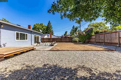 1750 Woodcrest Dr, Concord, CA 94521 - Photo 54