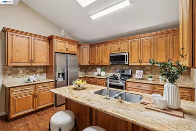 33166 Basswood Ave, Union City, CA 94587 - Photo 20