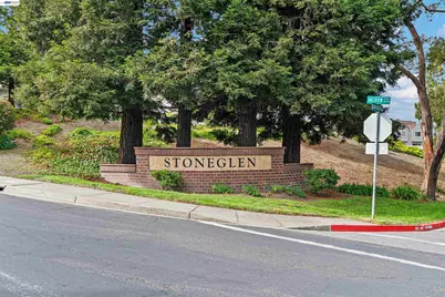 2742 East Ct, Richmond, CA 94806 - Photo 2