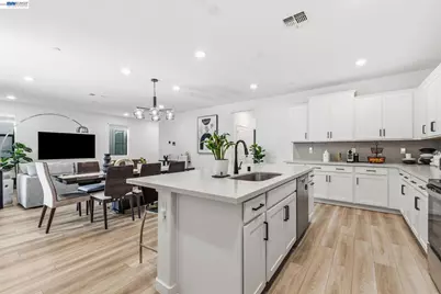8949 Camino Colegio, Rohnert Park, CA 94928 - Photo 12