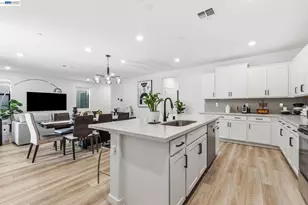 8949 Camino Colegio, Rohnert Park, CA 94928 - Photo 12