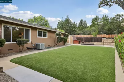 8 Bristol Ct, Pleasant Hill, CA 94523 - Photo 32