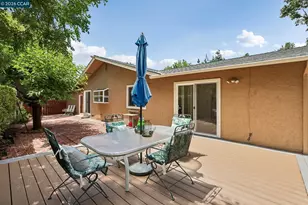8 Bristol Ct, Pleasant Hill, CA 94523 - Photo 30