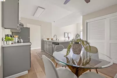 466 Crescent St #307, Oakland, CA 94610 - Photo 8