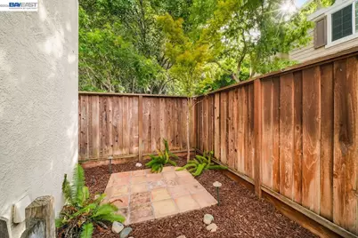10636 Roys Hill Ln, Dublin, CA 94568 - Photo 32