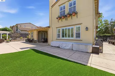 282 Drummond Dr, Hayward, CA 94542 - Photo 56