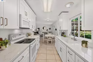 3454 Cumberland Gap Ct, Pleasanton, CA 94588 - Photo 10