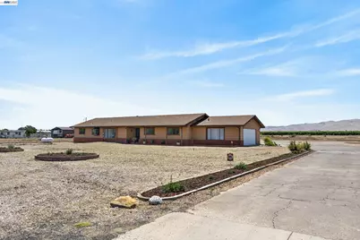 4260 Kenner Rd, Tracy, CA 95304 - Photo 2