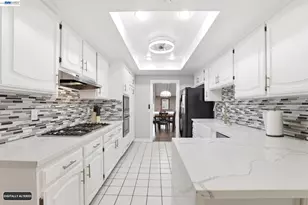 742 Via Zapata, Riverside, CA 92507 - Photo 24