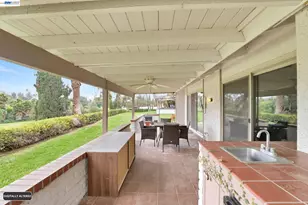 742 Via Zapata, Riverside, CA 92507 - Photo 12