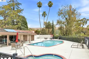 742 Via Zapata, Riverside, CA 92507 - Photo 40