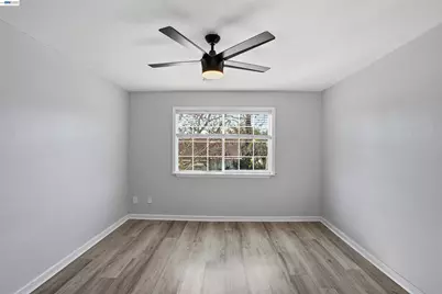 251 Shoreline Dr, Pittsburg, CA 94565 - Photo 20