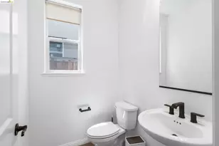 204 Wooley Creek Way, Brentwood, CA 94513 - Photo 2