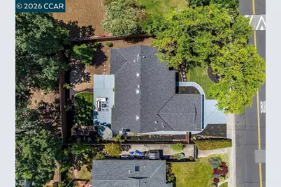 1271 Kentucky Dr, Concord, CA 94521 - Photo 36