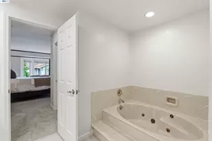 540 Ivy Pointe Cir, San Ramon, CA 94582 - Photo 18
