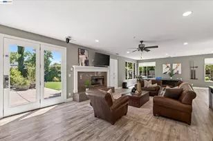8303 Regency Dr, Pleasanton, CA 94588 - Photo 16
