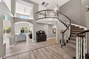 8303 Regency Dr, Pleasanton, CA 94588 - Photo 8
