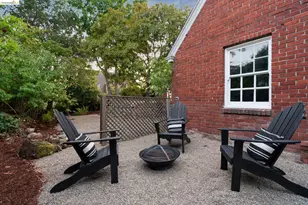 857 Paramount Rd, Oakland, CA 94610 - Photo 48
