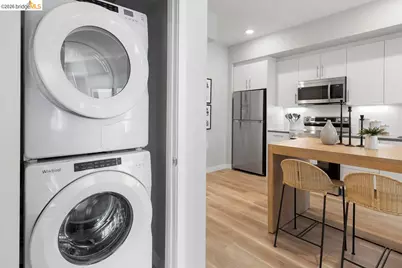 260 Brooklyn Basin Way #424, Oakland, CA 94606 - Photo 22