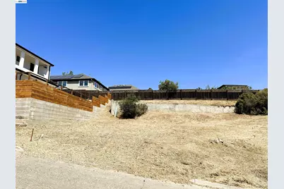 24366 Israel Ct, Hayward, CA 94541 - Photo 2