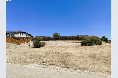 24366 Israel Ct, Hayward, CA 94541 - Photo 6