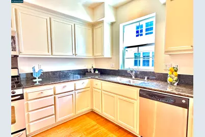 1810 Northshore Dr, Richmond, CA 94804 - Photo 8
