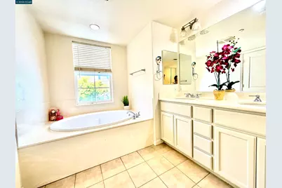 1810 Northshore Dr, Richmond, CA 94804 - Photo 24
