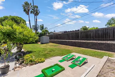 8044 Tamarack Dr, Dublin, CA 94568 - Photo 18