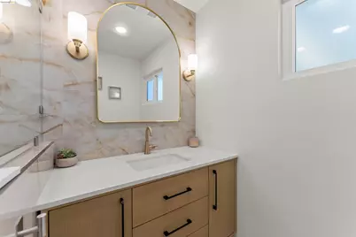 8044 Tamarack Dr, Dublin, CA 94568 - Photo 14