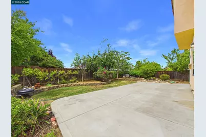 2072 Schell Mountain Way, Antioch, CA 94531 - Photo 52