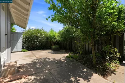 143 Miramonte Dr, Moraga, CA 94556 - Photo 28