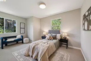 6281 Aspinwall Rd, Oakland, CA 94611 - Photo 36