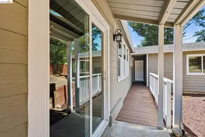 6281 Aspinwall Rd, Oakland, CA 94611 - Photo 66