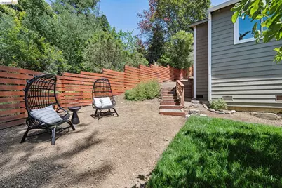 6281 Aspinwall Rd, Oakland, CA 94611 - Photo 64
