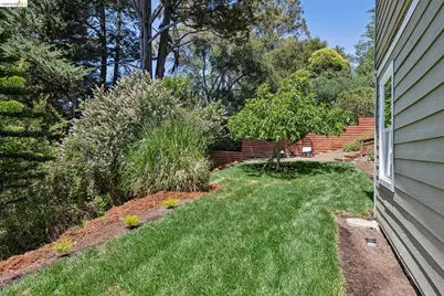 6281 Aspinwall Rd, Oakland, CA 94611 - Photo 62