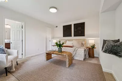 6281 Aspinwall Rd, Oakland, CA 94611 - Photo 52