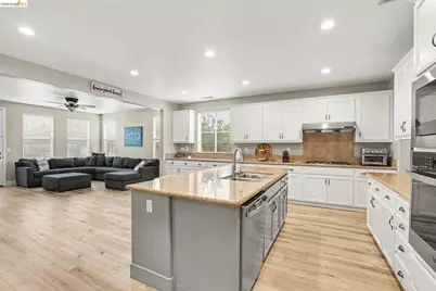 224 Hearthstone Cir, Oakley, CA 94561 - Photo 6
