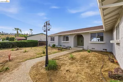 3918 Chatworth St, Pittsburg, CA 94565 - Photo 4