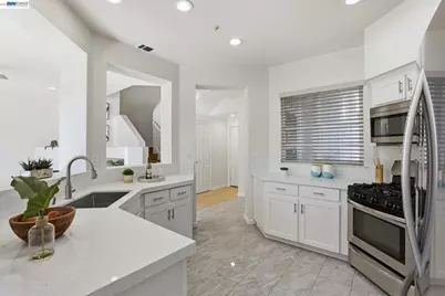 7318 Bower Ln, Dublin, CA 94568 - Photo 12