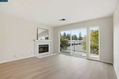 1077 Wesley Ct #7, Walnut Creek, CA 94597 - Photo 2