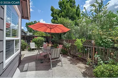 1726 Comstock Dr, Walnut Creek, CA 94595 - Photo 24