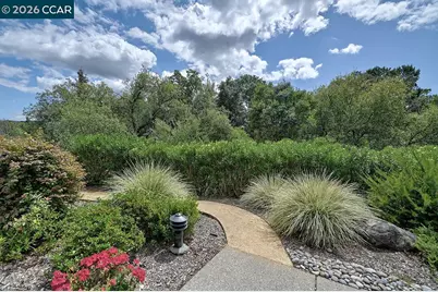 1726 Comstock Dr, Walnut Creek, CA 94595 - Photo 2