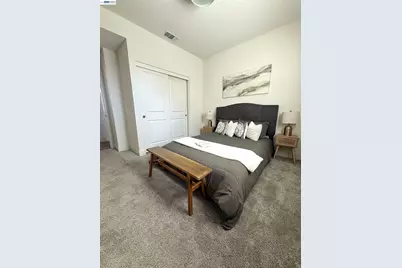 18005 Reunion Ct, Lathrop, CA 95330 - Photo 6